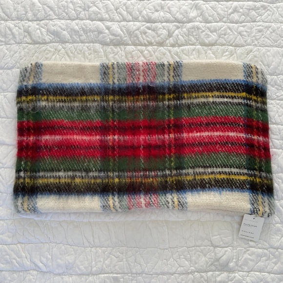 NWT Pottery Barn Stewart Plaid Lumbar Pillow Cover 16”x26” Super Soft - Picture 1 of 10
